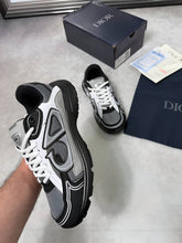 Load image into Gallery viewer, Shoes men