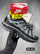Load image into Gallery viewer, Shoes