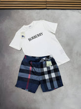 Load image into Gallery viewer, Tshirt
