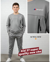 Load image into Gallery viewer, Tracksuit boy