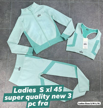 Load image into Gallery viewer, Tracksuit women