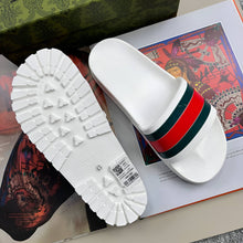 Load image into Gallery viewer, Slipper