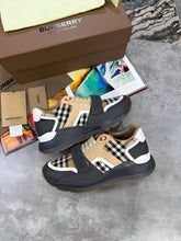 Load image into Gallery viewer, Shoes men