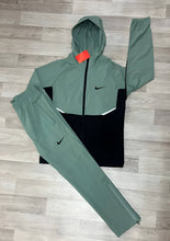 Load image into Gallery viewer, Tracksuit men