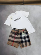 Load image into Gallery viewer, Tshirt