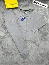 Load image into Gallery viewer, Tracksuit men
