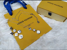 Load image into Gallery viewer, Necklace