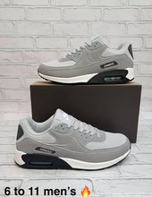 Load image into Gallery viewer, Shoes