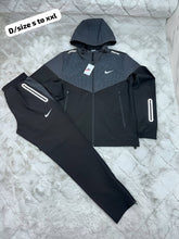 Load image into Gallery viewer, Tracksuit