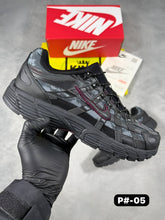 Load image into Gallery viewer, Shoes