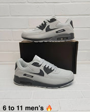 Load image into Gallery viewer, Shoes