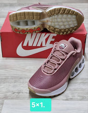 Load image into Gallery viewer, Shoes
