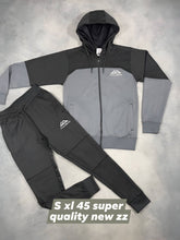 Load image into Gallery viewer, Tracksuit men