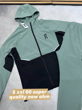 Load image into Gallery viewer, Tracksuit