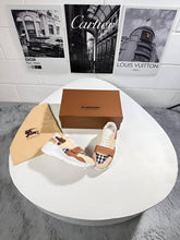 Load image into Gallery viewer, Shoes women