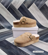 Load image into Gallery viewer, Slipper