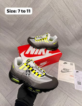 Load image into Gallery viewer, Shoes