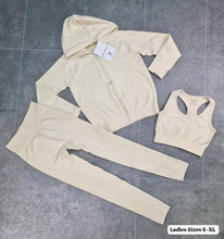 Load image into Gallery viewer, Tracksuit women