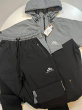 Load image into Gallery viewer, Tracksuit men