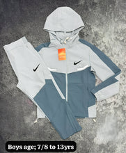 Load image into Gallery viewer, Tracksuit boy