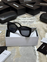 Load image into Gallery viewer, Sunglass