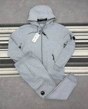 Load image into Gallery viewer, Tracksuit