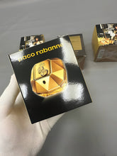 Load image into Gallery viewer, Perfume