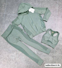 Load image into Gallery viewer, Tracksuit women