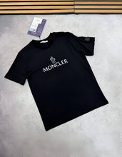Load image into Gallery viewer, T-shirt