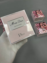 Load image into Gallery viewer, Perfume