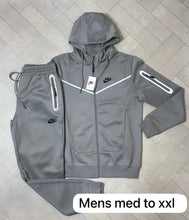 Load image into Gallery viewer, Tracksuit men