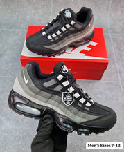 Load image into Gallery viewer, Shoes