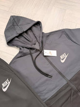 Load image into Gallery viewer, Tracksuit men