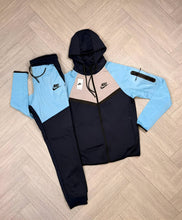 Load image into Gallery viewer, Tracksuit men