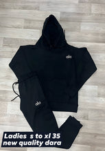 Load image into Gallery viewer, Tracksuit women
