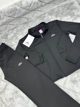 Load image into Gallery viewer, Tracksuit women