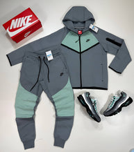 Load image into Gallery viewer, Tracksuit men