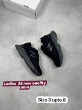 Load image into Gallery viewer, Shoes