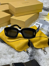 Load image into Gallery viewer, Sunglass