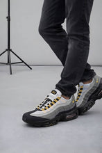 Load image into Gallery viewer, Shoes