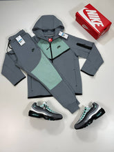 Load image into Gallery viewer, Tracksuit men