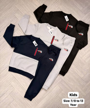 Load image into Gallery viewer, Tracksuit