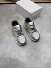 Load image into Gallery viewer, Shoes