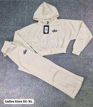 Load image into Gallery viewer, Tracksuit