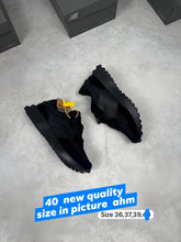 Load image into Gallery viewer, Shoes