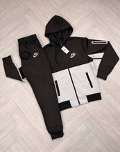 Load image into Gallery viewer, Tracksuit men