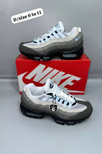 Load image into Gallery viewer, Shoes