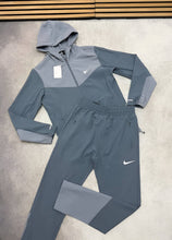 Load image into Gallery viewer, Tracksuit men