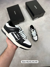 Load image into Gallery viewer, Shoes