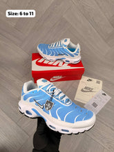 Load image into Gallery viewer, Shoes